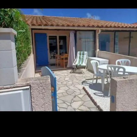 Maison De A St Cyprien Hébergement de vacances *